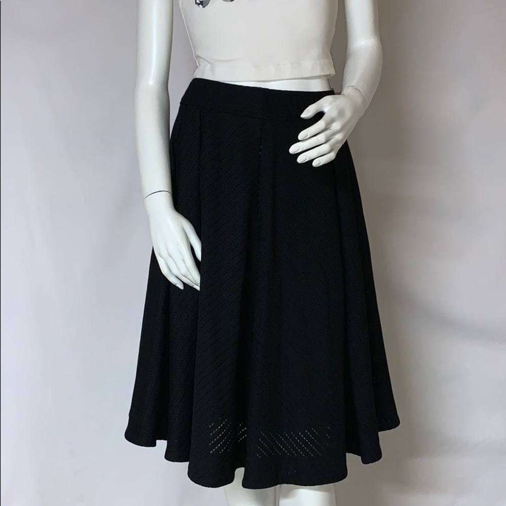 GUESS Pleaded A-Line Black Skirt